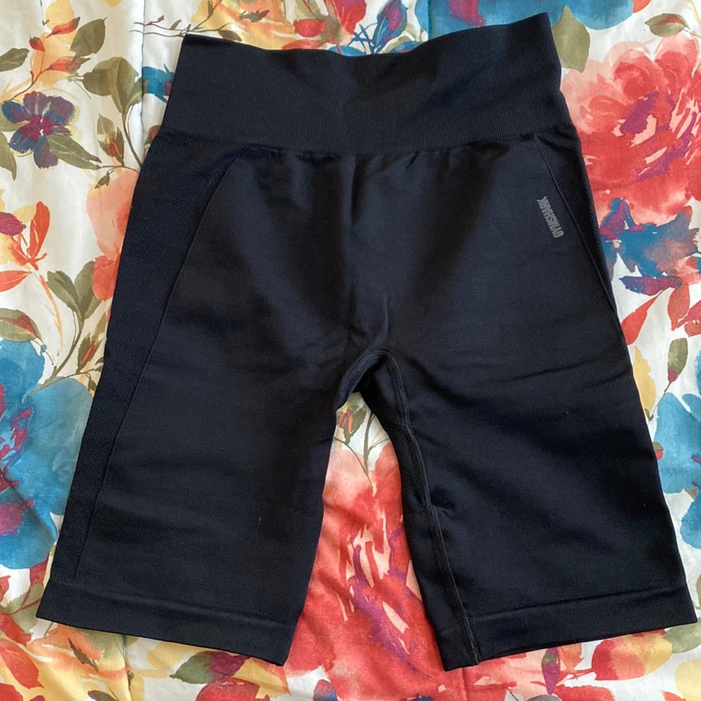 Black gymshark biker shorts